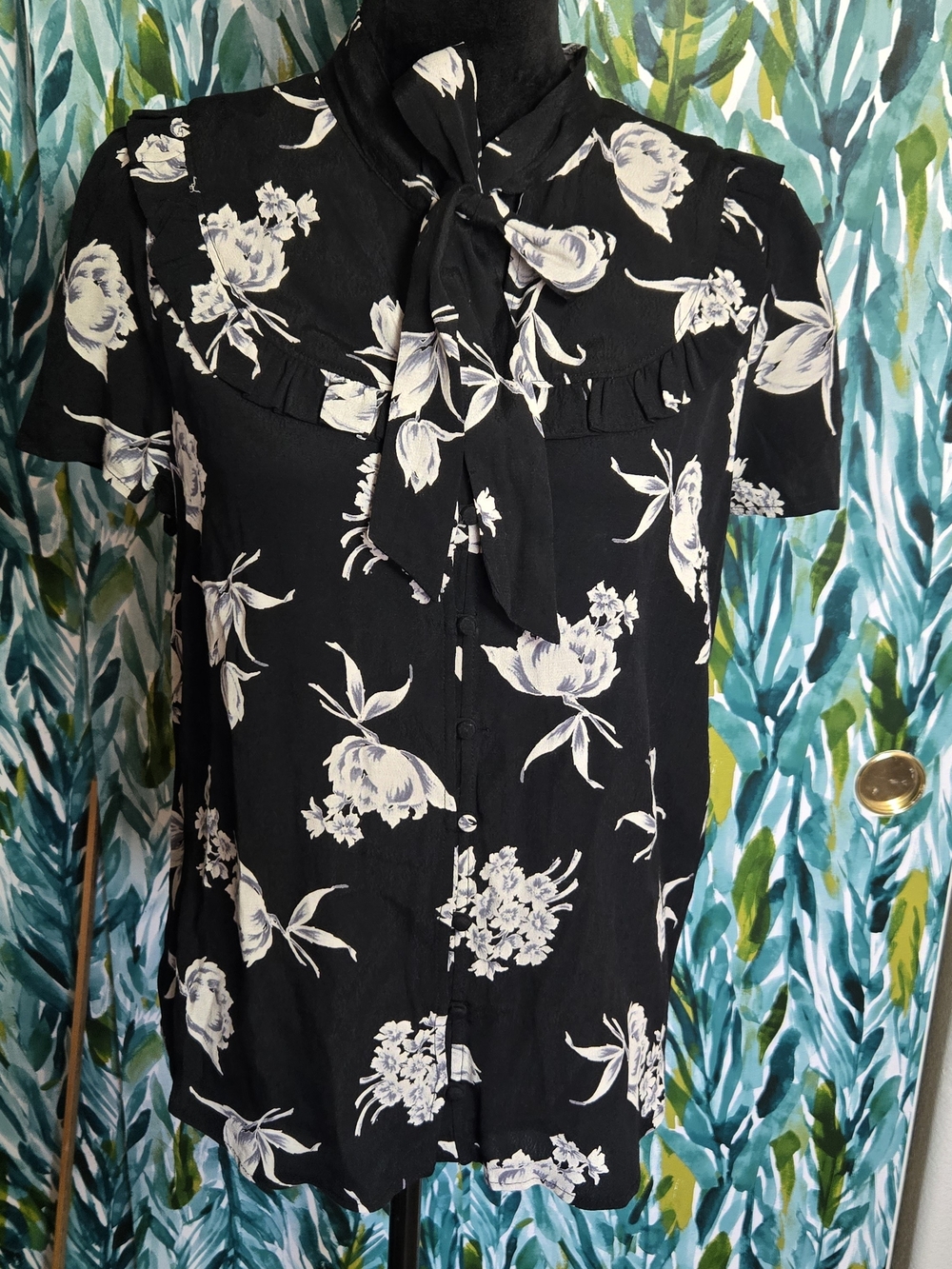 Maeve by Anthropologie Adagio Floral Ruffled Tie-Neck Blouse